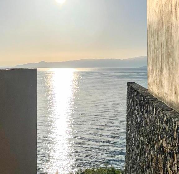 هتل Aquila Elounda Village Resort, Suites & Spa