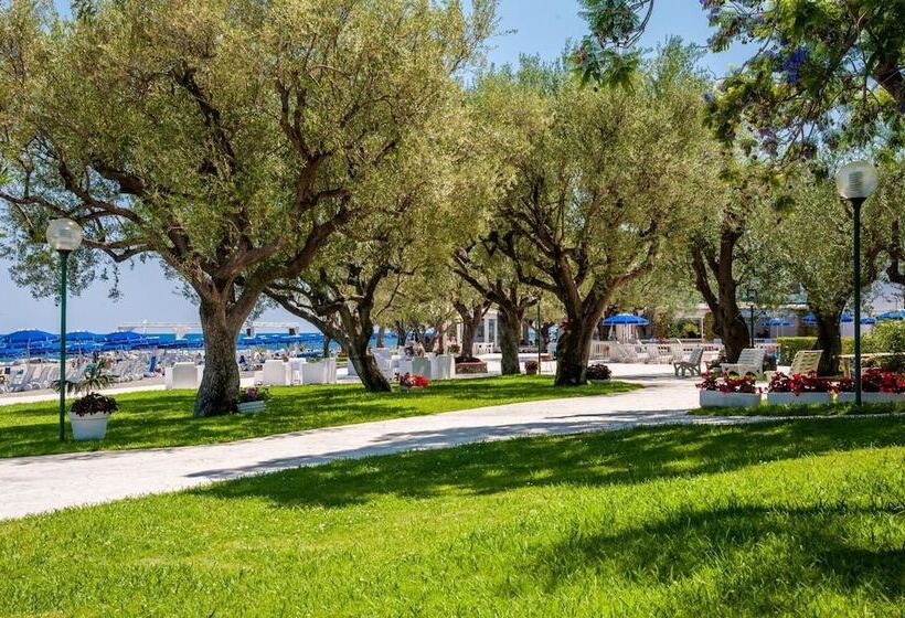 ホテル Torre Oliva