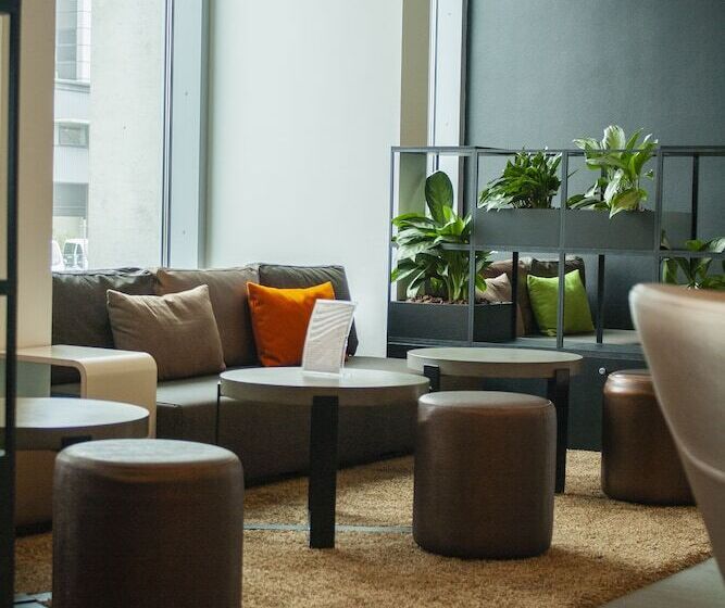 هتل Wakeup Copenhagen  Carsten Niebuhrs Gade