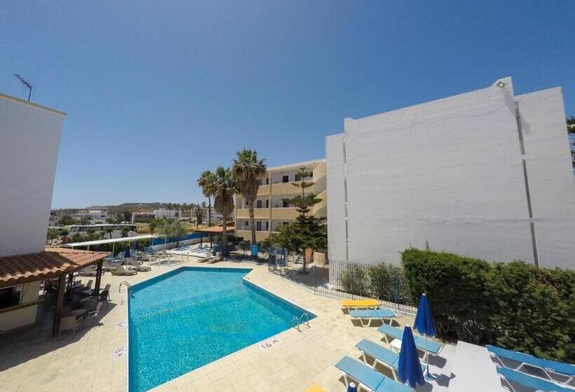 هتل Harriets Apartments