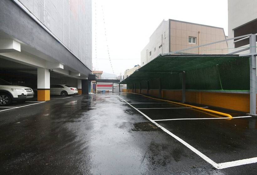 فندق على الطريق Gimhae Buwondong Cloud Nine