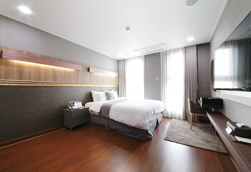 מוטל Gimpo Hotel L Art