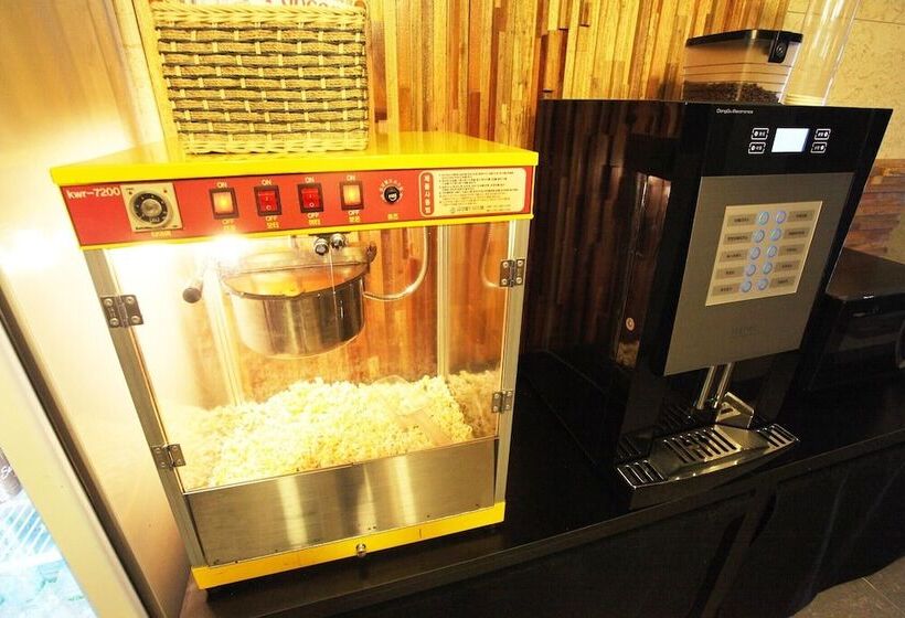 מוטל Wolgot Design Hotel Xym