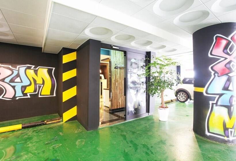 מוטל Wolgot Design Hotel Xym