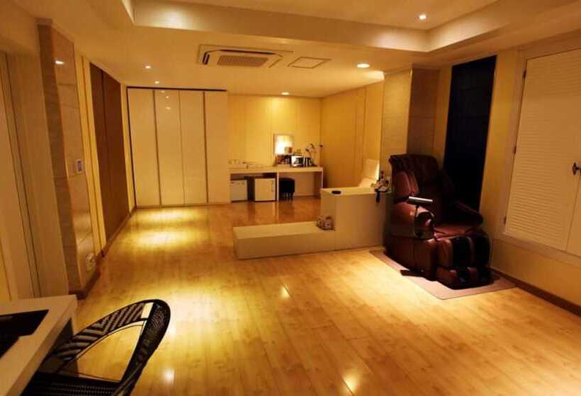 Namwon River Motel