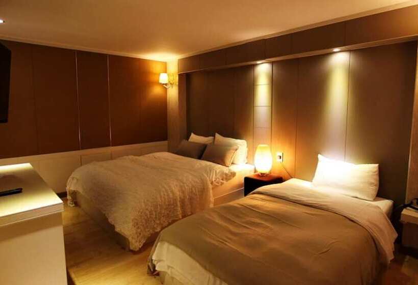 Namwon River Motel