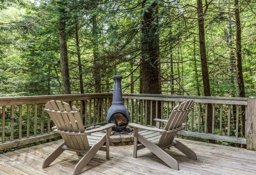 Twin Falls Stunning Landscape With 10ft Waterfall