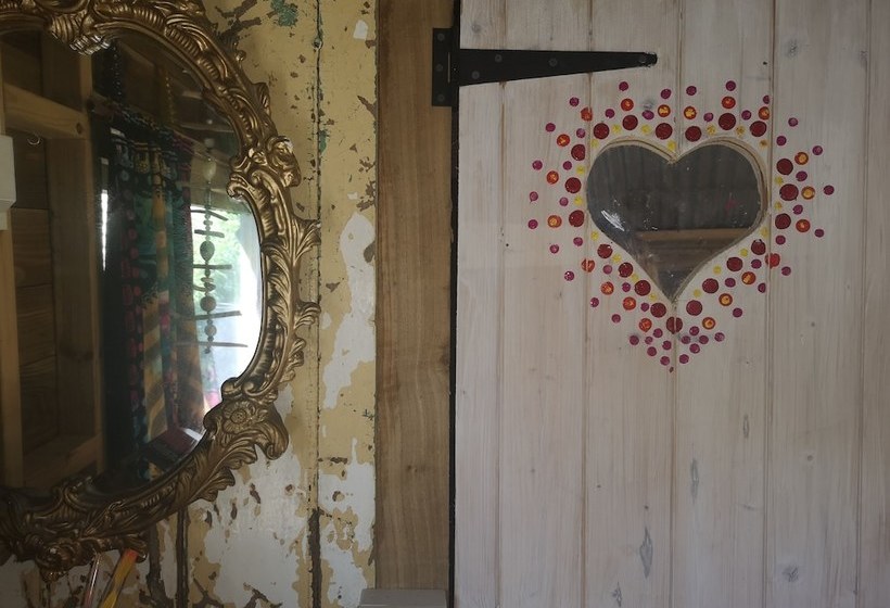 Cosy Cabin Near To Quiet Beach And Sw Coast Path