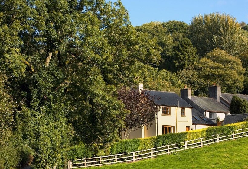 Country House Situated In Peacefull Valley Near Forest Fawr Geopark