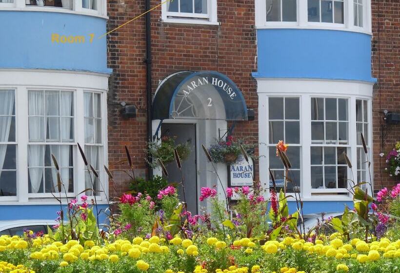 בית מלון כפרי Aaran Guesthouse