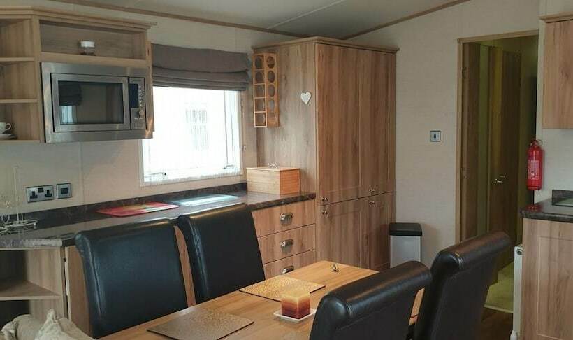 בית מלון כפרי 2bed Caravan  Oakdene Forest Park