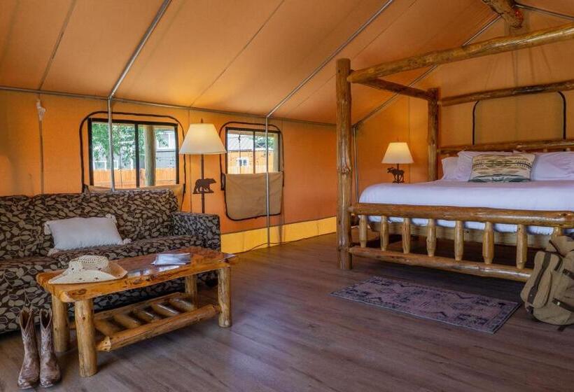 Отель Teton Peaks Resort