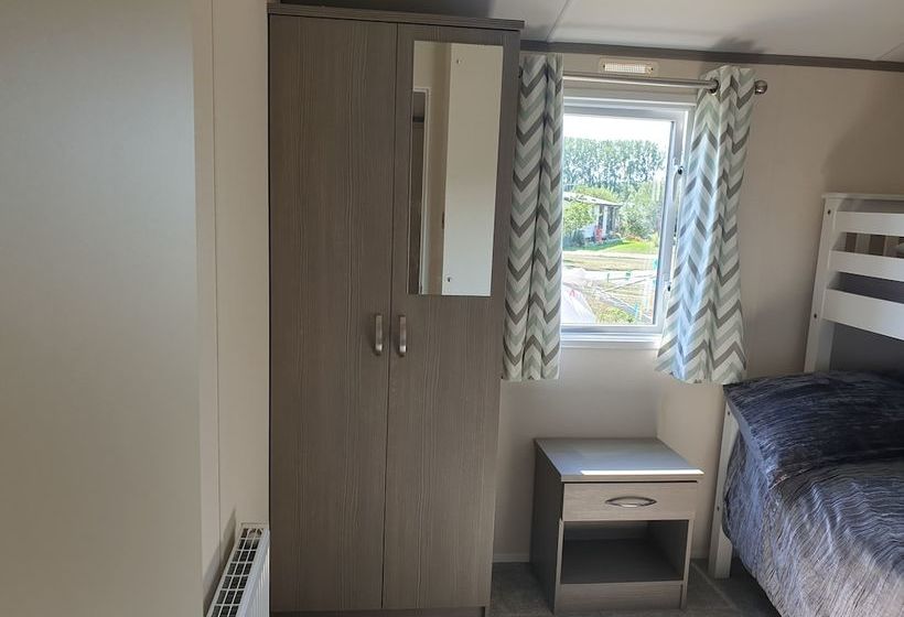 Outstanding 3 Bedroom2018model Caravan Northampton