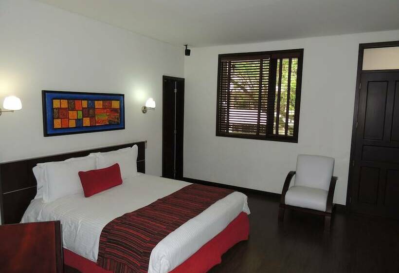 تختخواب و صبحانه Casa Farallones