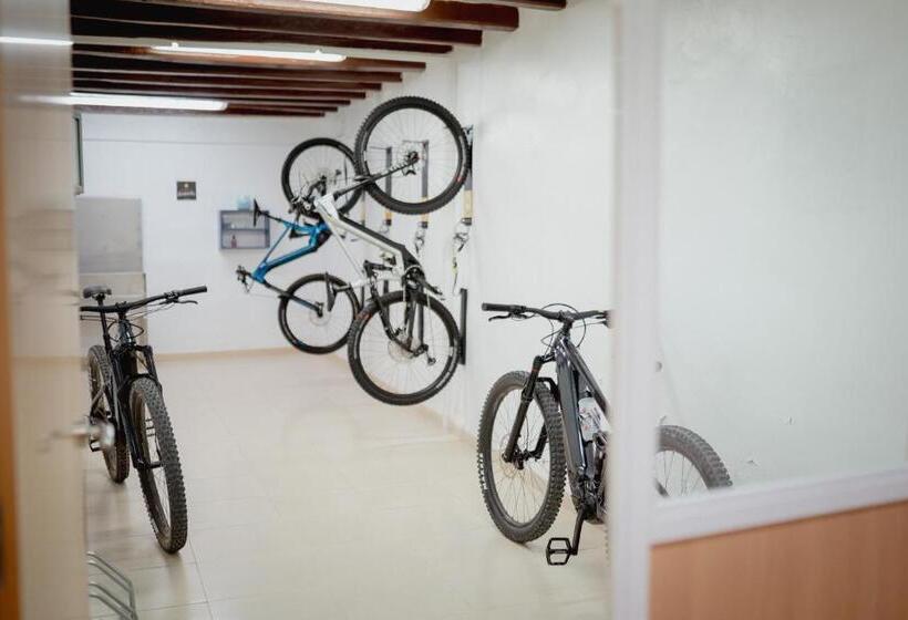 פונדק Fonda Can Fasersia