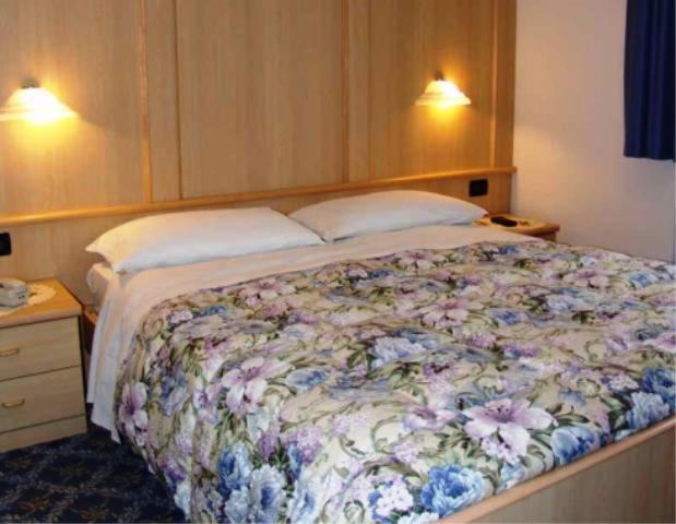 هتل Albergo Fiordaliso