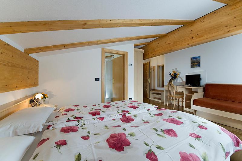 هتل Albergo Fiordaliso