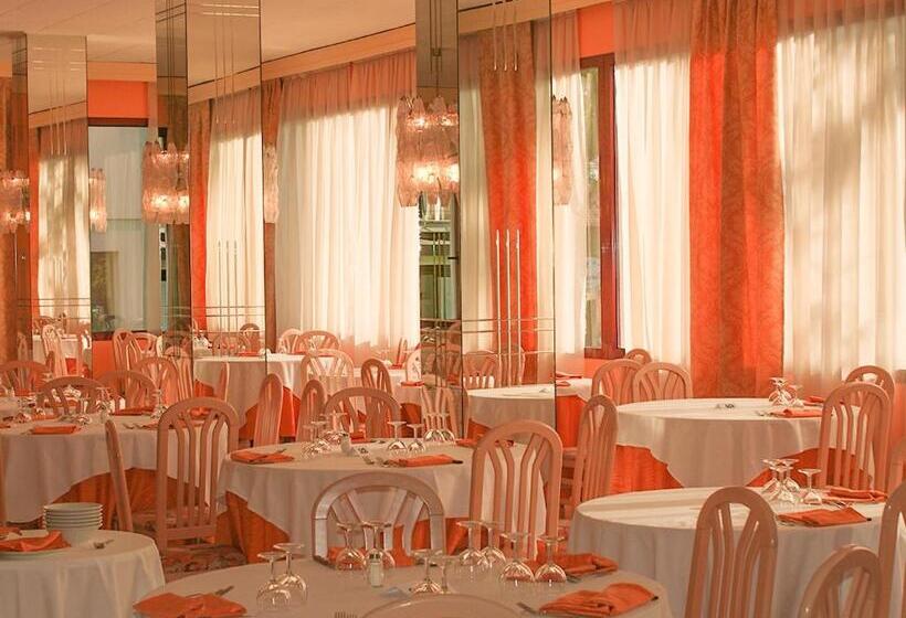 ホテル Corona Milano Marittima