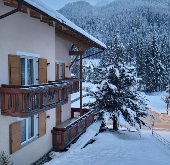 هتل Garni B&b Mozart Nesthouse