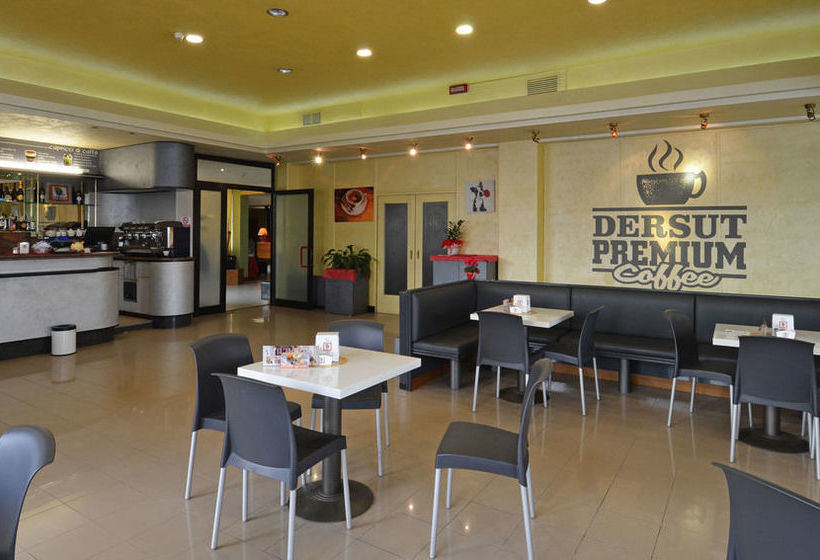 Hotel Oasi