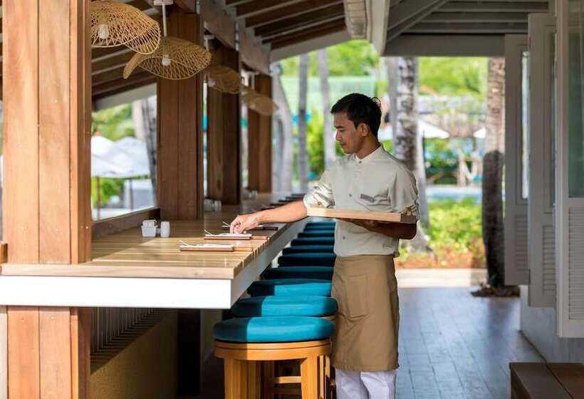 هتل Outrigger Koh Samui Beach Resort   Sha Extra Plus
