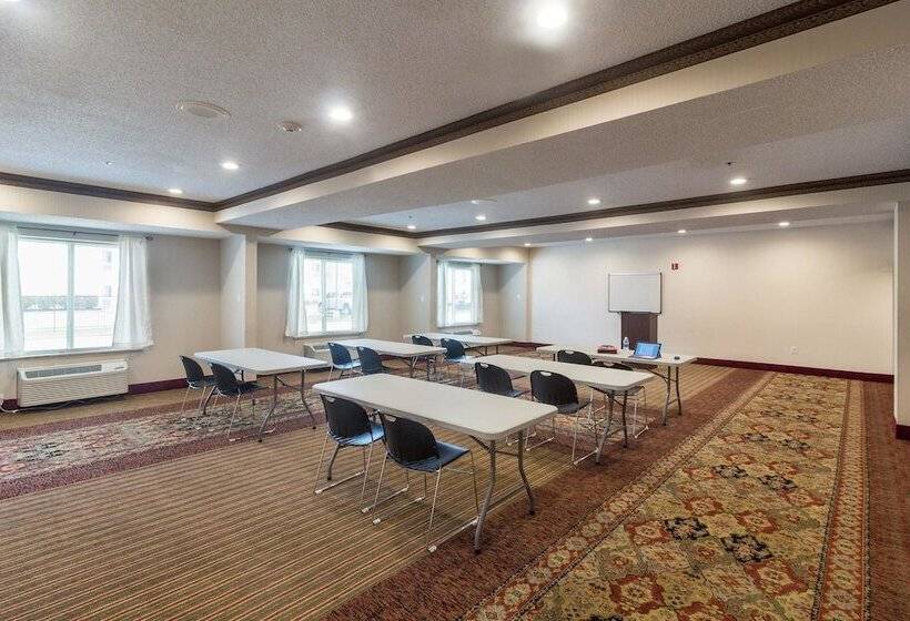 هتل Quality Inn & Suites West Chase