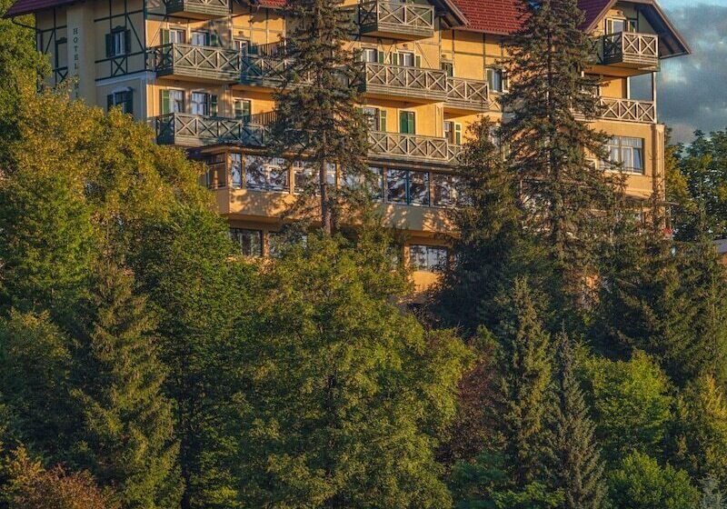هتل Triglav