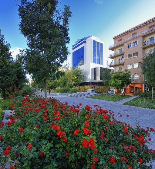 هتل Turia Granada