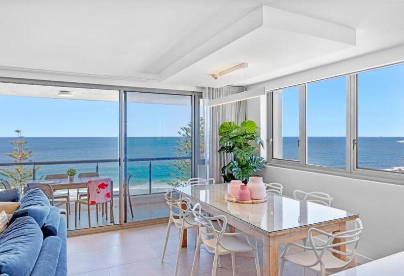 Northwind Beachfront Apartments