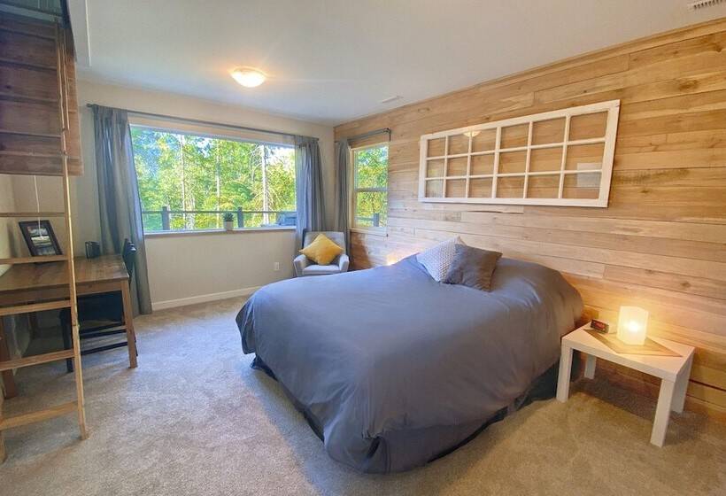Woodland Cabins