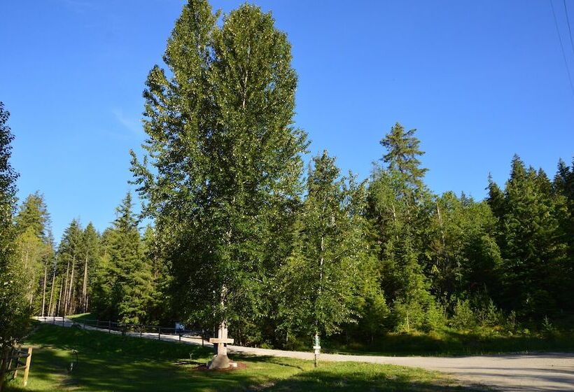 Woodland Cabins