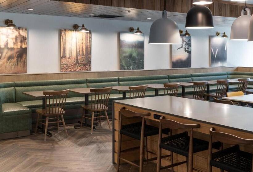 فندق Fairfield Inn & Suites By Marriott Savannah I95 North