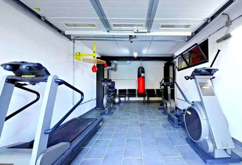 Luxurious Cottage In Loro Ciuffenna With Fitness Room