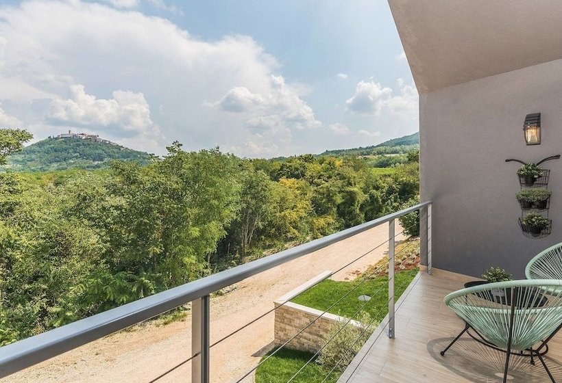 Beautiful And Modern Villa With Pool For 9 People Near Motovun