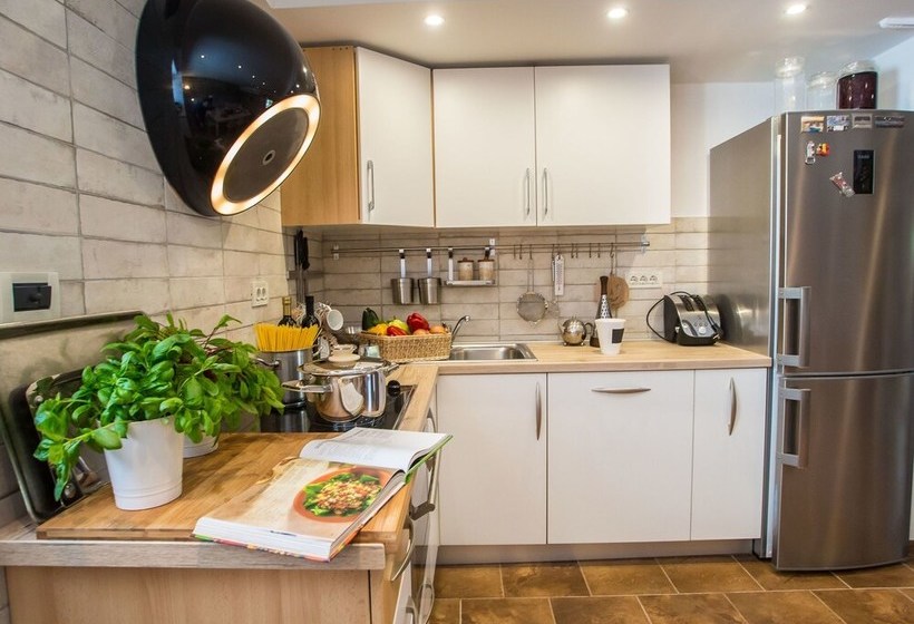 Beautiful Decorated Villa For 8 Persons With Private Pool In A Quiet Location