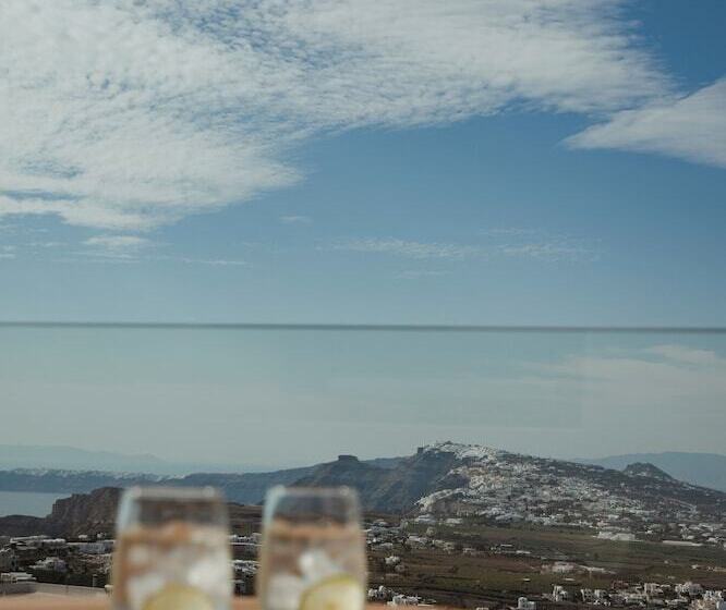 هتل Apikia Santorini   Adults Only