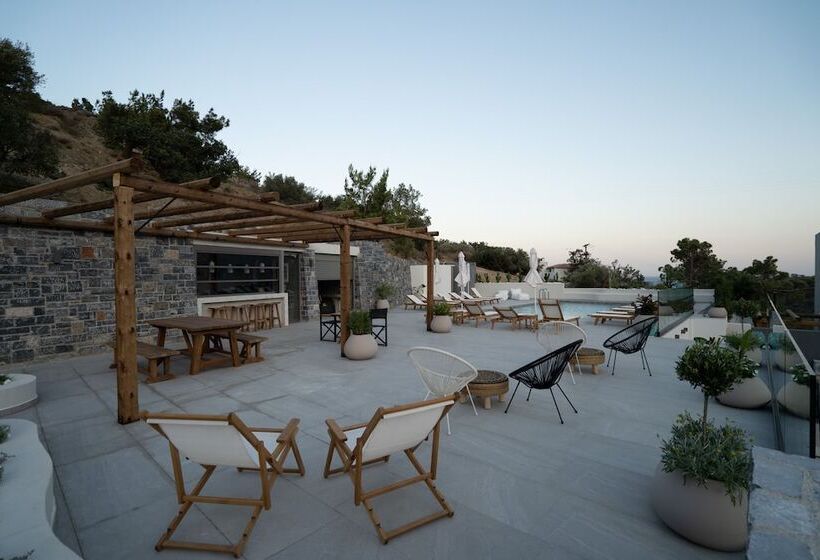 Pignolia Suites   Adults Only