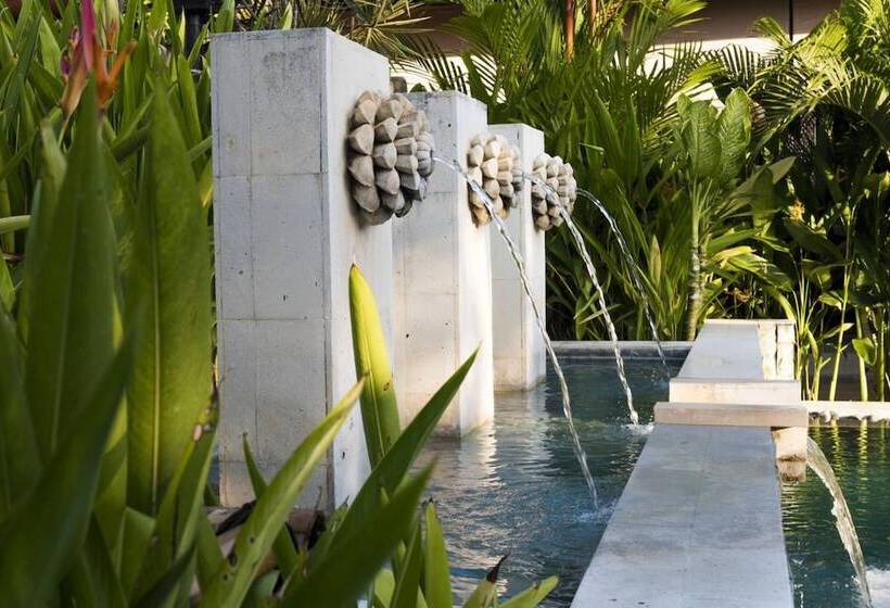 호텔 Avani Seminyak Bali Resort