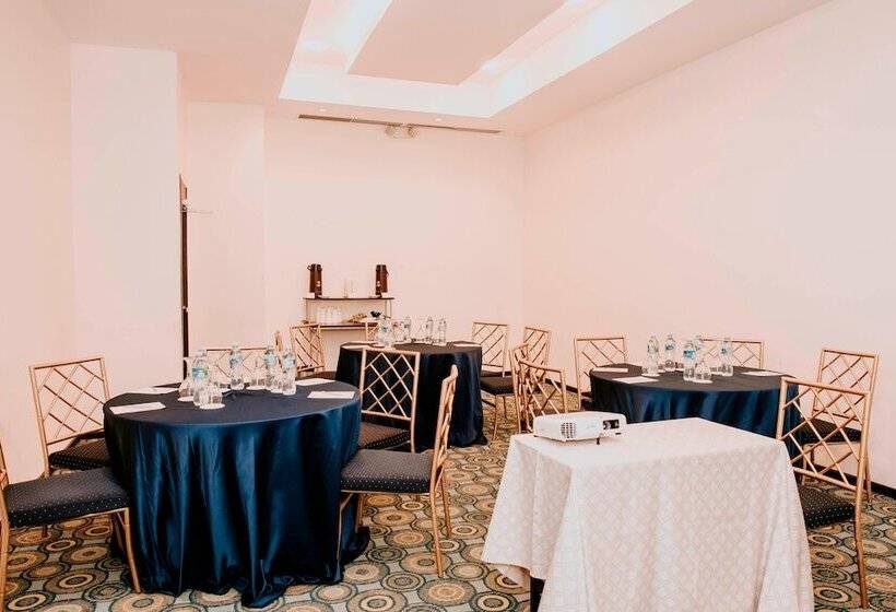 هتل Courtyard By Marriott Guayaquil