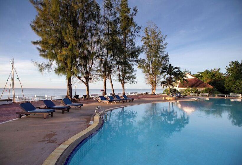 هتل Eurasia Chaam Lagoon