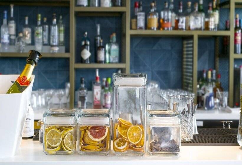 هتل H10 London Waterloo