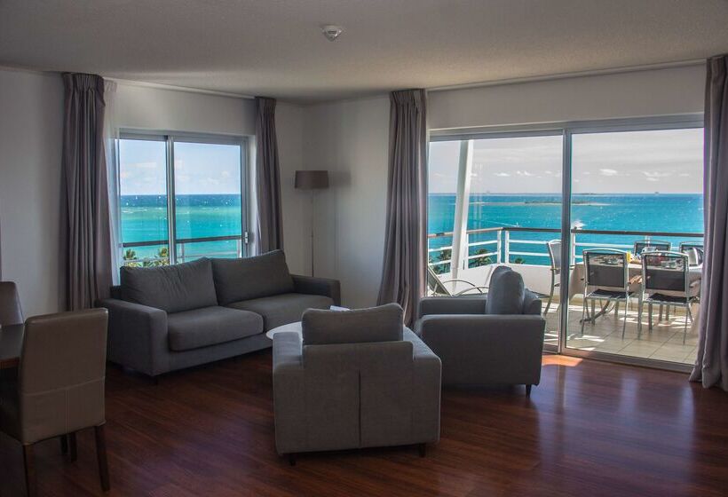 هتل Hilton Noumea La Promenade Residences