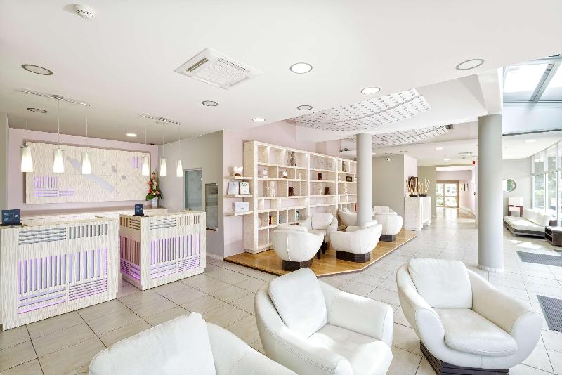 هتل Hilton Noumea La Promenade Residences