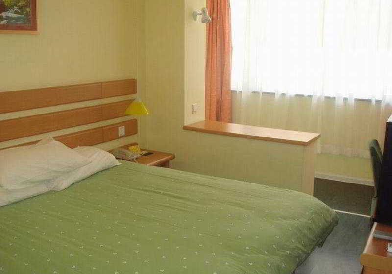 Отель Home Inn Anhuaqiao