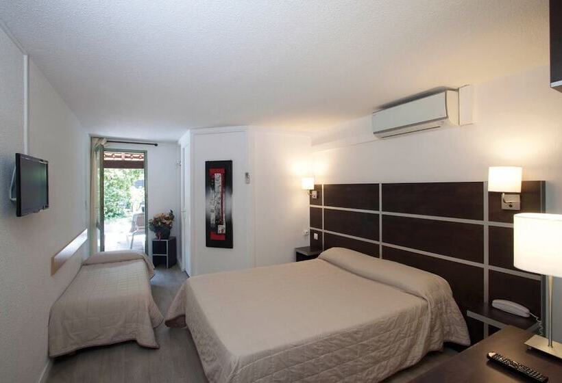 هتل Hôtel Le Relais De Trans