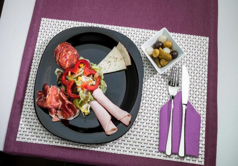 فندق Ibis Styles Lleida Torrefarrera