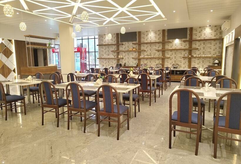 فندق Lion Lords Inn Rajula
