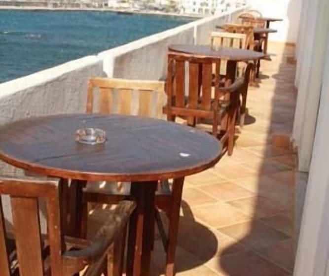 هتل Mediterraneo