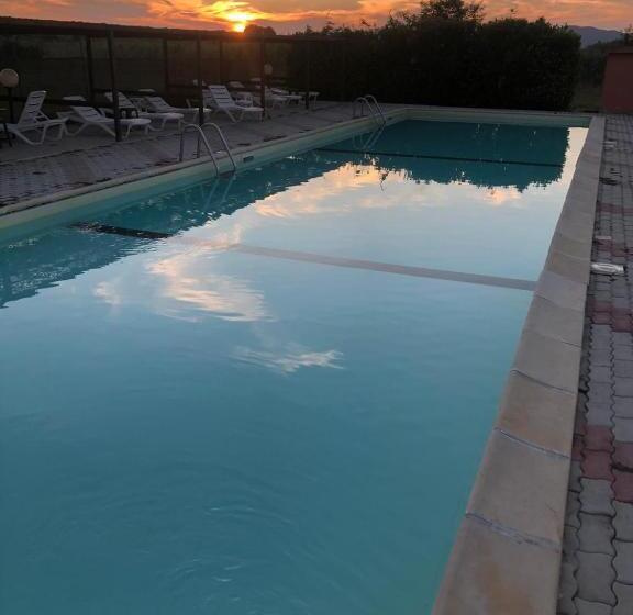 فندق Residence Il Tombolo