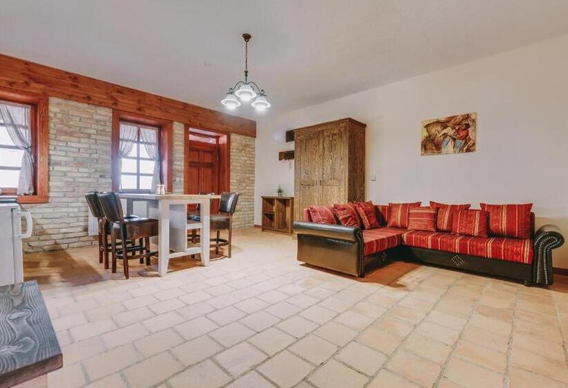 مبيت وإفطار Matild Country